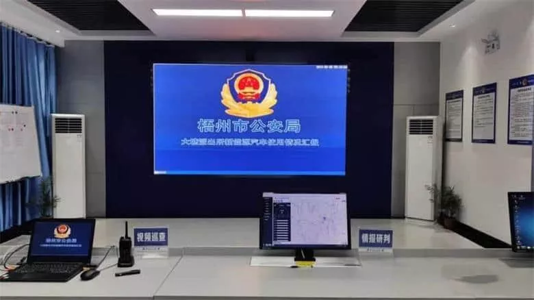 警务助力！M100警务巡逻车亮相梧州市区厅两会-五菱