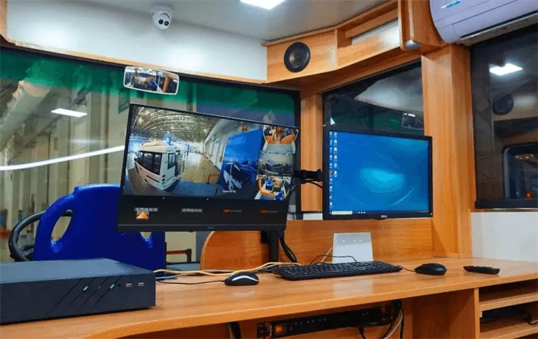 五菱移动警务工作站、指挥车、囚车亮相2020广西政法警用装备展-五菱