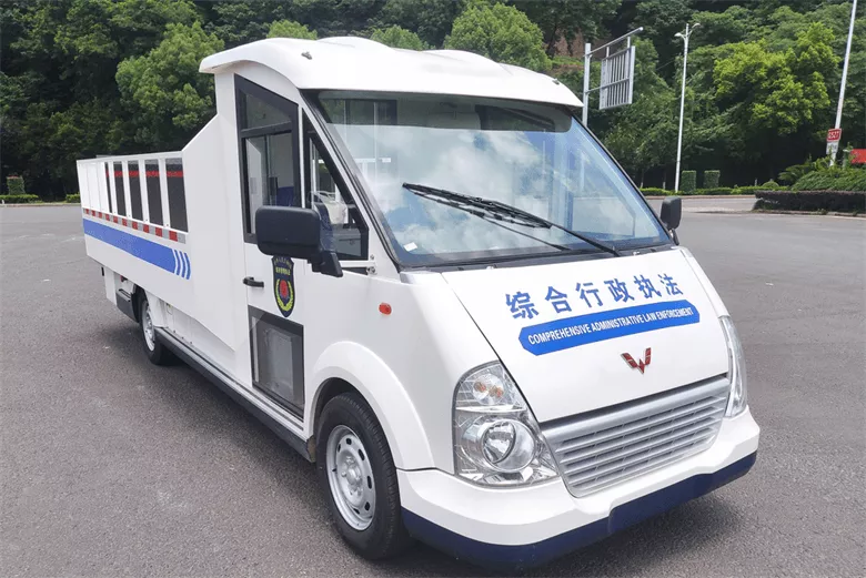 电动货斗巡逻车 一车两用,巡逻好帮手-五菱