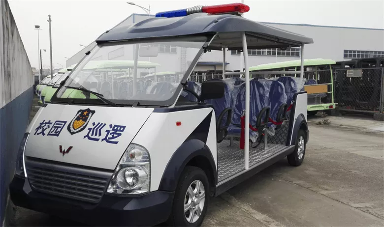 四轮电动巡逻车 为什么现在的校园巡逻车越来越受欢迎-五菱