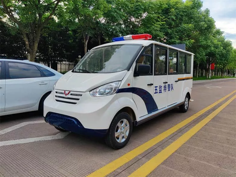 如何挑选电动巡逻车 售后服务的重要性你考虑过吗?-五菱