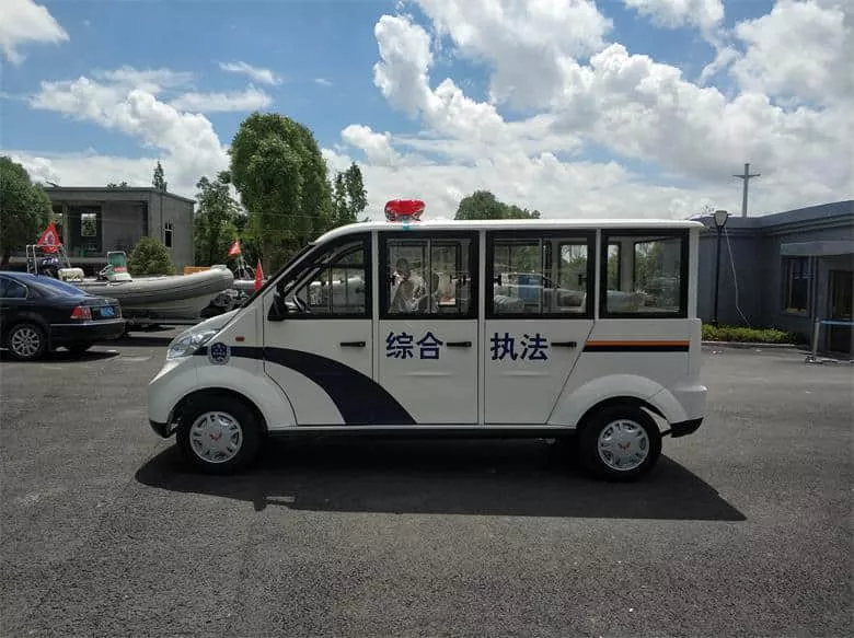 电动巡逻车不能充电怎么办?淡定,看完你就明白了-五菱