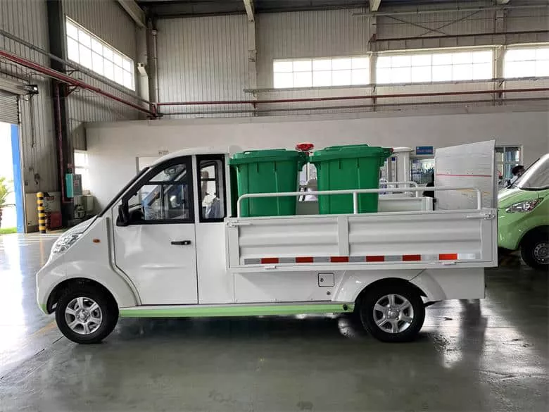 电动环卫车用处大 城市环卫的新气象-五菱