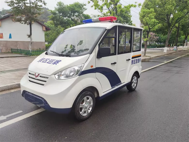 警用电动巡逻车为大街小巷提供保护-五菱