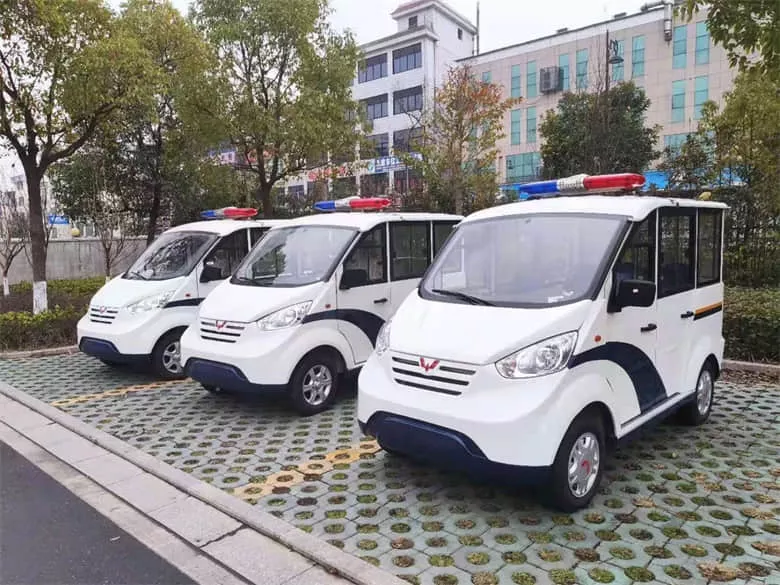 四轮执法电动巡逻车  现众多高校配备电动巡逻车保障师生的安全-五菱