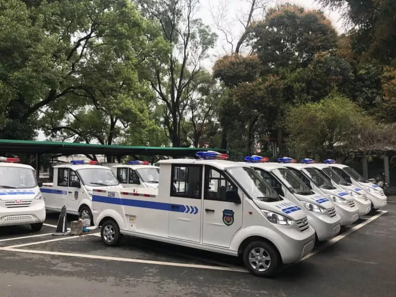 哪个牌子电动巡逻车好  炎炎夏日注意预防电动巡逻车起火-五菱