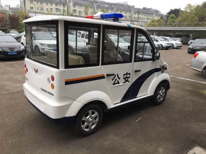 四轮电动巡逻警车 定了!五菱电动巡逻车的未来方向-五菱