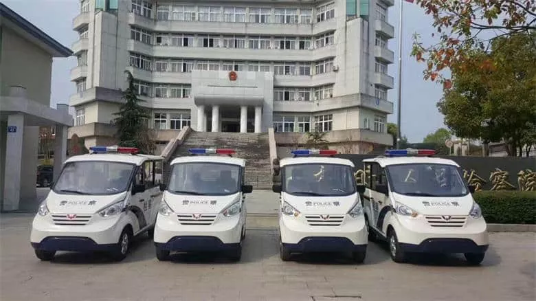 四轮电动巡逻车厂家 别大意，电动巡逻车轮胎适配不容马虎-五菱