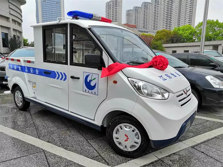 电动巡逻车哪家好 电动巡逻车及其改装车用处可真大-五菱