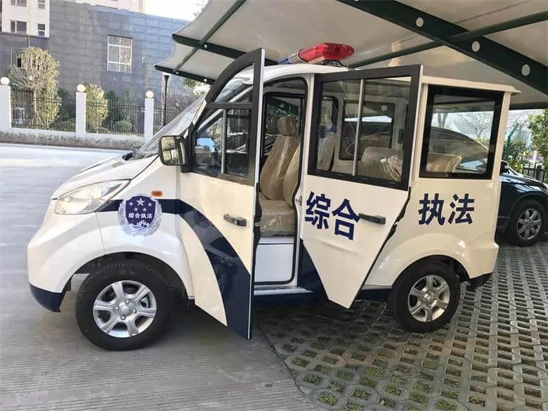 四轮电动巡逻车的厂家报价 为什么电动巡逻车充电要标准-五菱