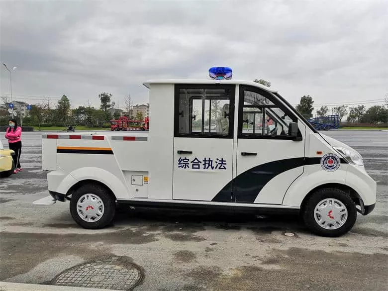 保安巡逻车上什么牌  电动巡逻车使用操作指南-五菱