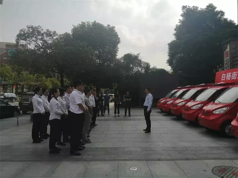 微型电动消防车价格 电动消防车,让消防更安全,更高效-五菱