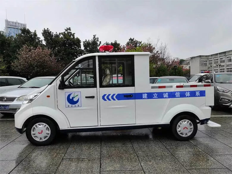 5座电动巡逻车多少钱-为什么锂电池巡逻车的价格这么高？[五菱]