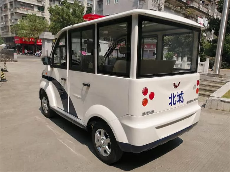 封闭电动巡逻车价格-电动巡逻车，你该如何选择？[五菱]