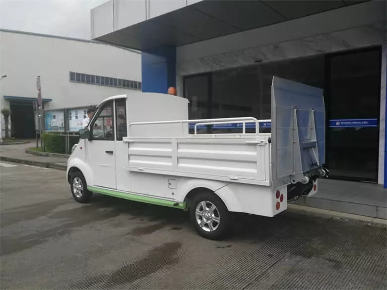 小型电动垃圾车多少钱-用过的都说实惠[五菱]