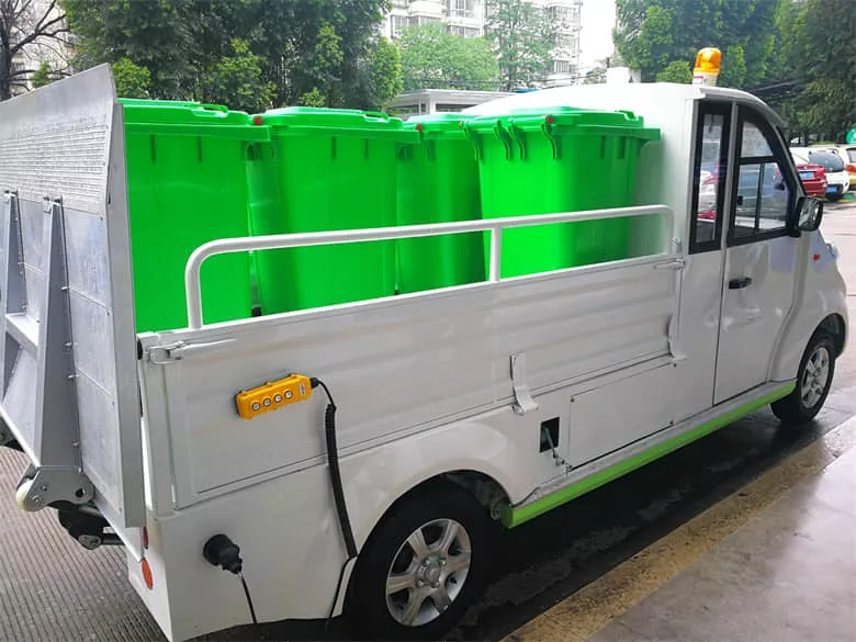 小型电动垃圾车多少钱-用过的都说实惠[五菱]