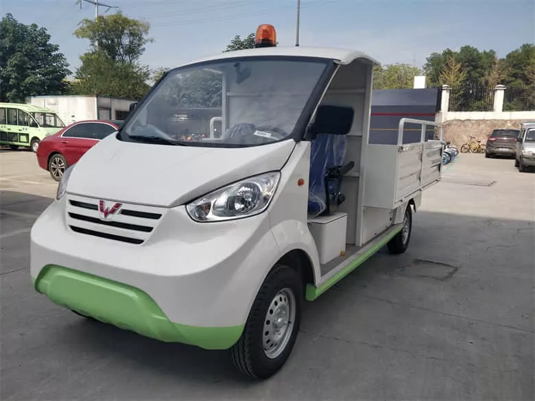 四轮电动环卫车作用-减少人工装运成本[五菱]