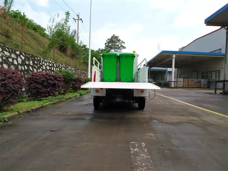 四轮电动环卫车作用-减少人工装运成本[五菱]