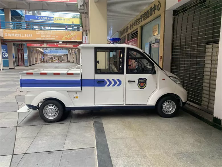 为什么都选电动巡逻车－德国4.0冲压技术[五菱]