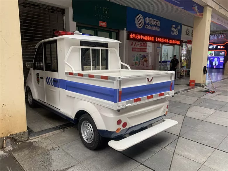 为什么都选电动巡逻车－德国4.0冲压技术[五菱]