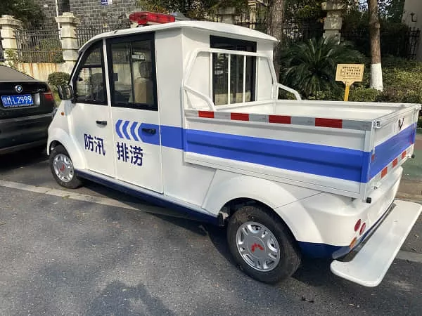 四轮电动车报价多少-街道治安安全线[五菱]