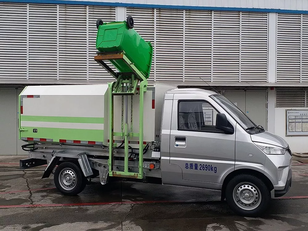 挂桶垃圾车