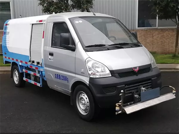 小型洒水车为何如此畅销？看完你就明白了[五菱]