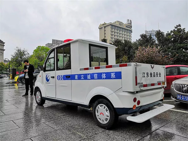 四轮电动巡逻车多少钱[五菱]