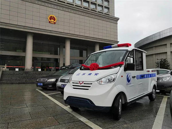 电动巡逻车在高温下的保养技巧[五菱]