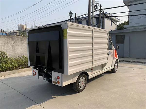 电动环卫车比起传统环卫车好在哪里？[五菱]