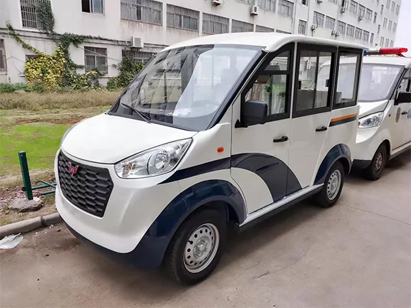 电动巡逻车厂家哪家好？—购买电动巡逻车时，对电池有哪些要求[五菱]